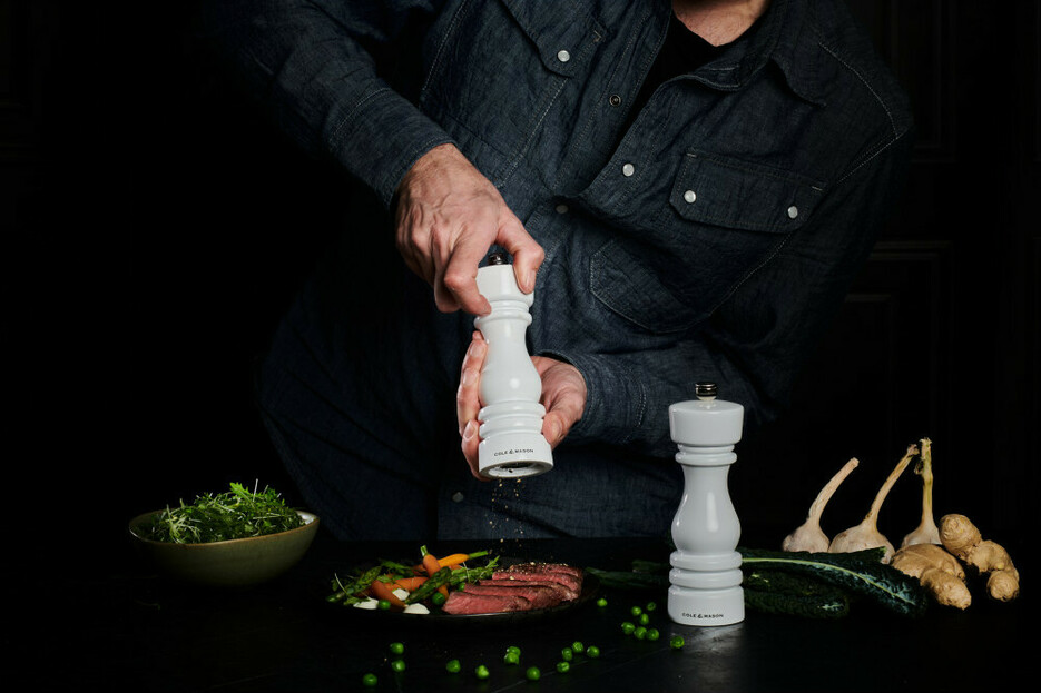 COLE & MASON COLE & MASON