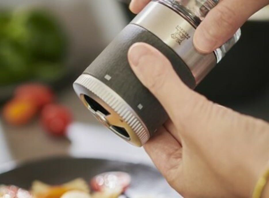 PEUGEOT moulin à poivre PEUGEOT moulin à poivre